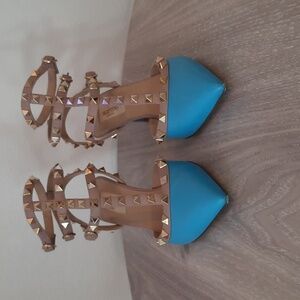 Valentino Garavani Rockstud Kitten Heels sz 37
